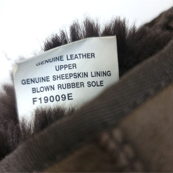 UGG Australia Women’s Classic Tall Boots Brown Suede Sheepskin Winter Size 8W - Picture 11 of 12